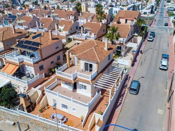 4 Bedroom Property in Torrevieja