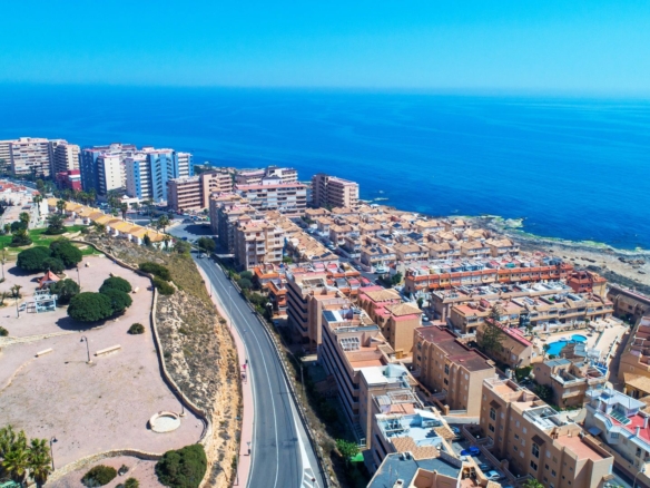 4 Bedroom Property in Torrevieja