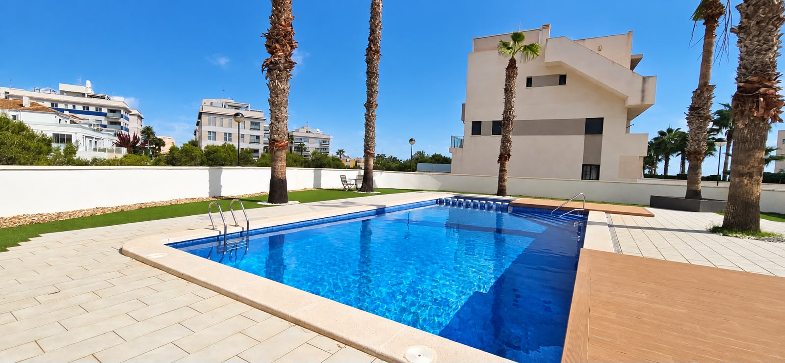 3 bedroom Penthouse for sale in Villamartín