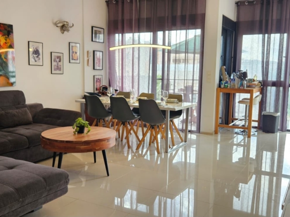 3 bedroom Penthouse for sale in Villamartín
