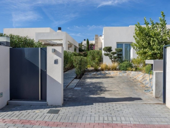 Villa in La Finca Golf