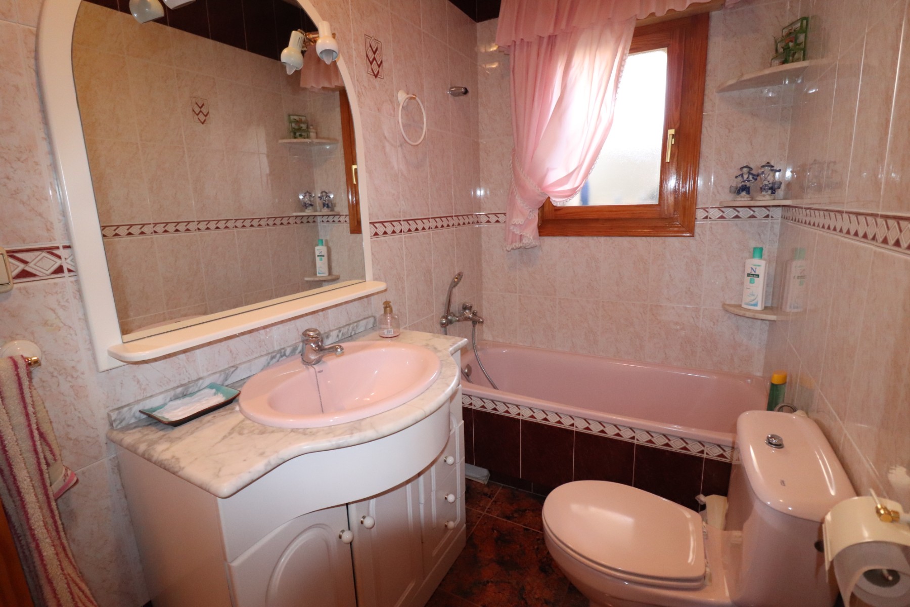 5 Bedroom Property in Algorfa