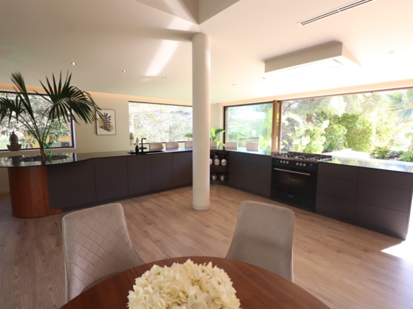 5 Bedroom Property in Aspe