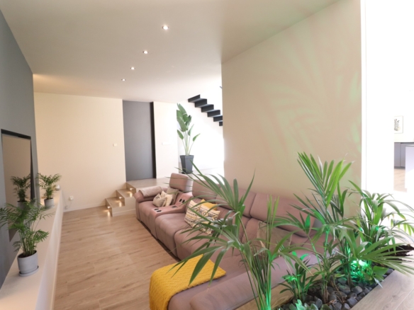 5 Bedroom Property in Aspe