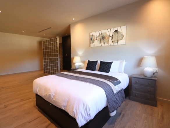 5 Bedroom Property in Aspe