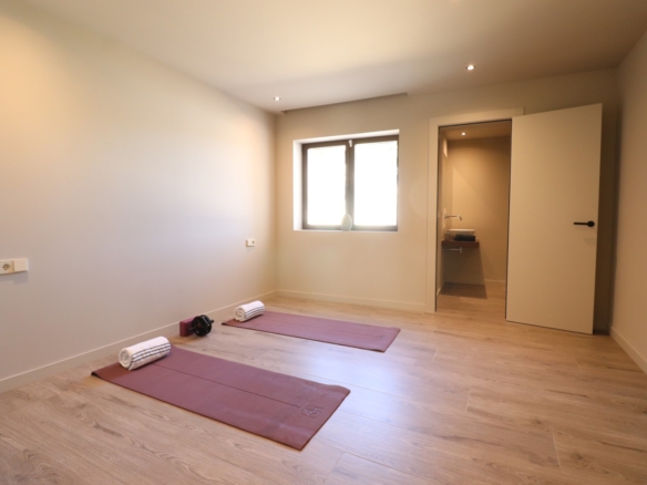 5 Bedroom Property in Aspe