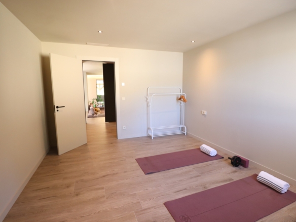 5 Bedroom Property in Aspe