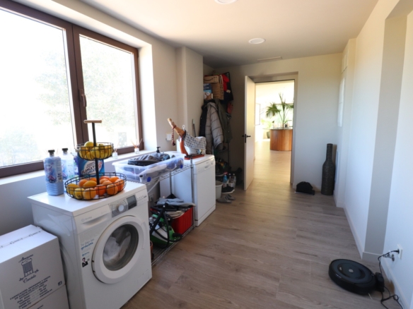 5 Bedroom Property in Aspe