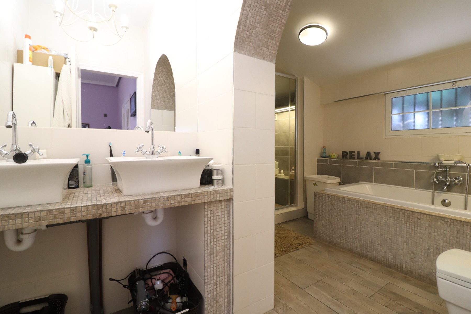 6 Bedroom Property in Heredades