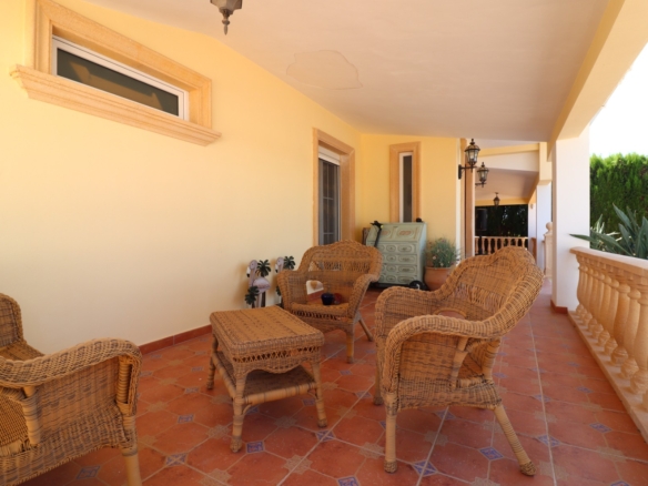 6 Bedroom Property in Heredades