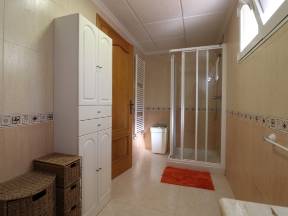 5 Bedroom Property in Algorfa