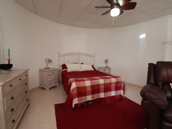 5 Bedroom Property in Algorfa