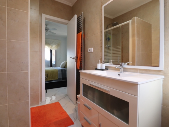 5 Bedroom Property in Algorfa
