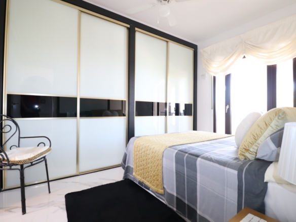 5 Bedroom Property in Algorfa