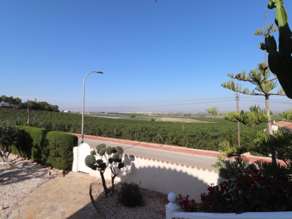5 Bedroom Property in Algorfa