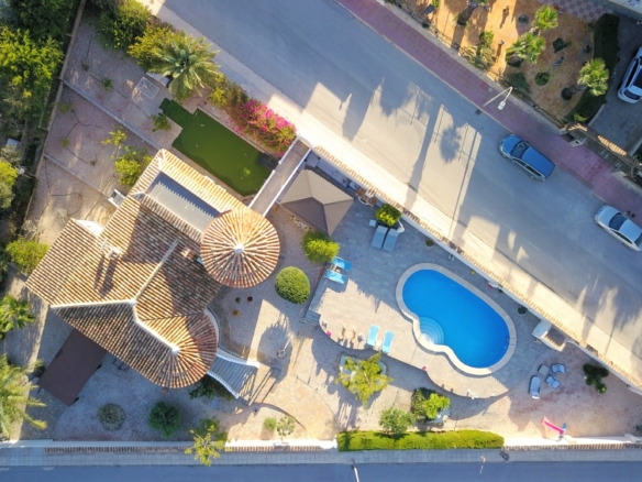 5 Bedroom Property in Algorfa