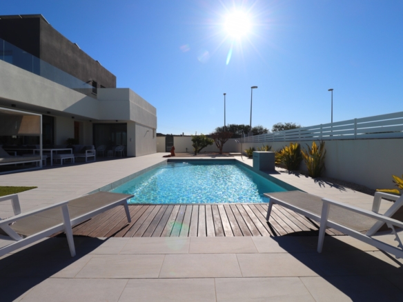 3 Bedroom Property in Benimar