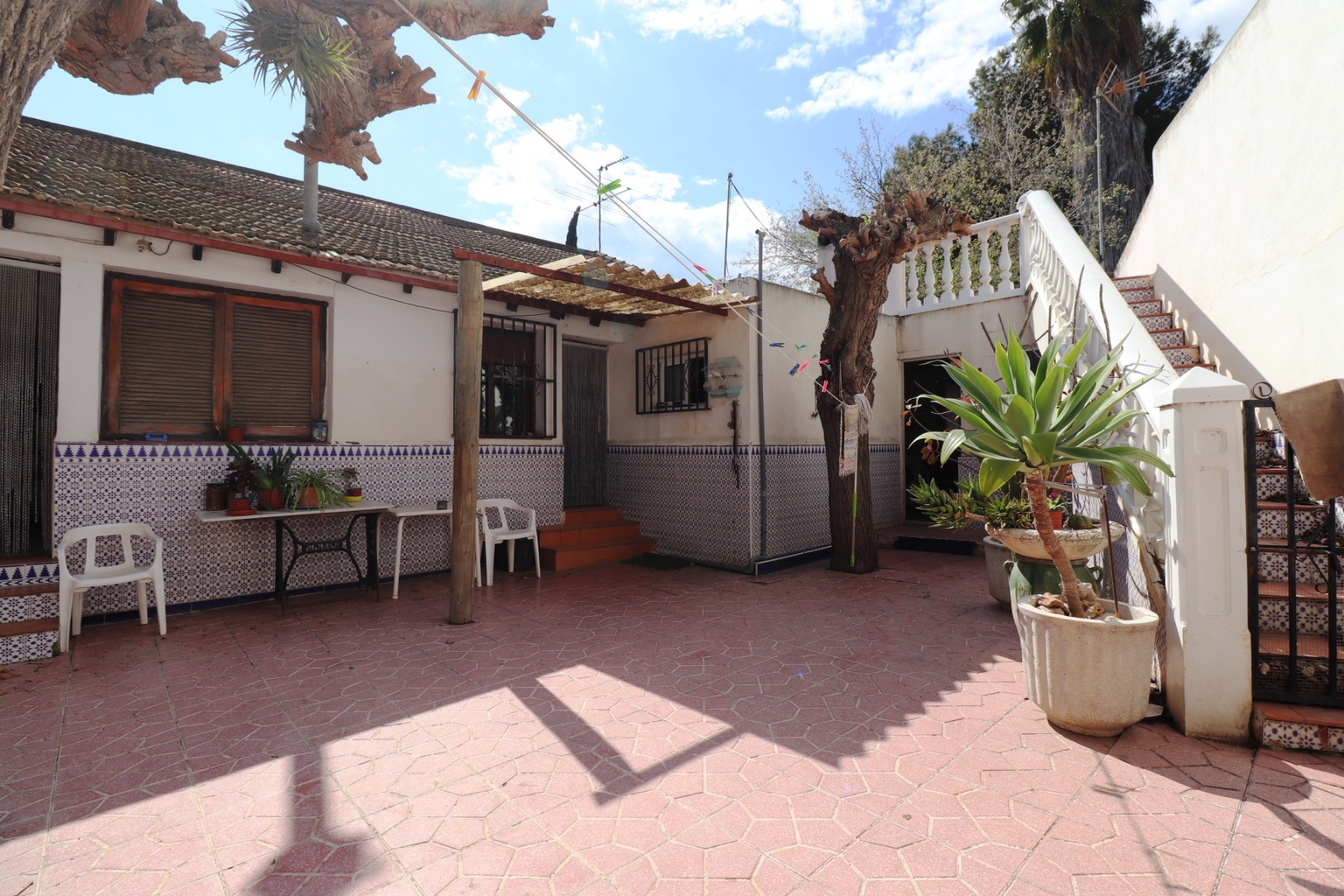 5 Bedroom Property in Heredades