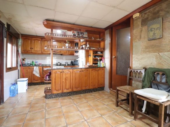 5 Bedroom Property in Heredades