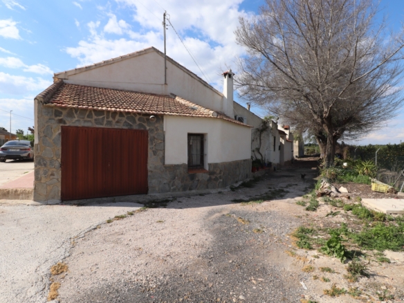 5 Bedroom Property in Heredades