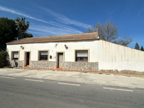 5 Bedroom Property in Heredades