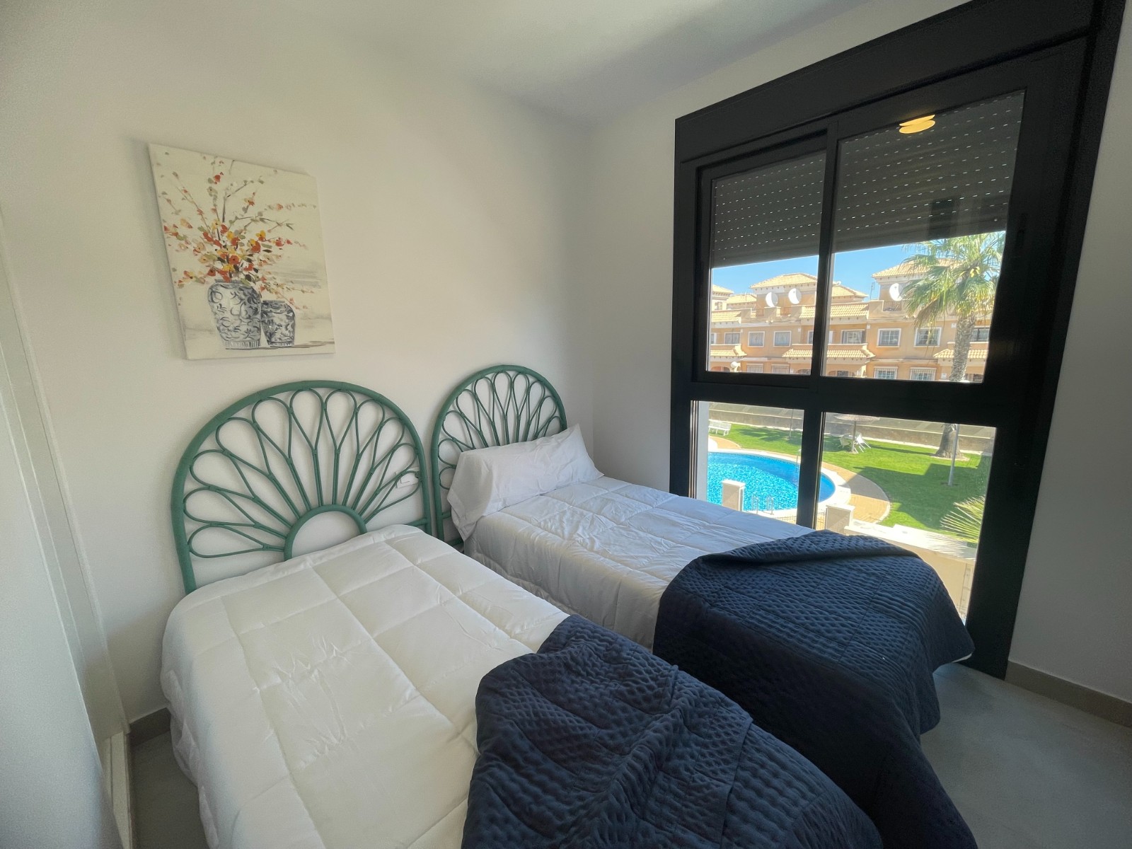 2 Bedroom Property in Orihuela Costa