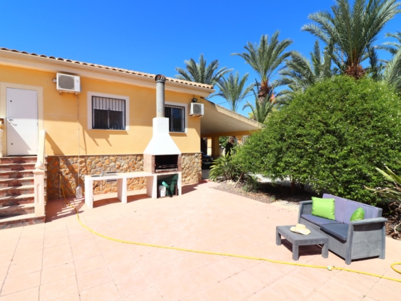 Country Property in Catral