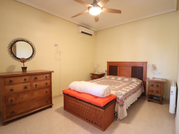 Country Property in Catral