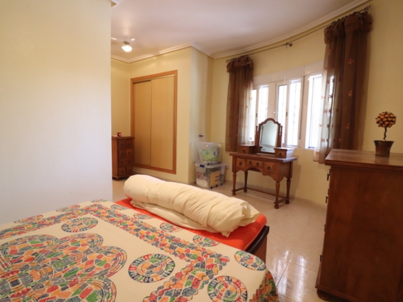 Country Property in Catral
