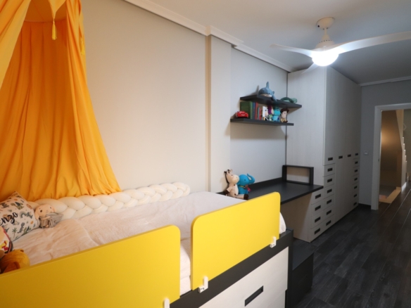 3 Bedroom Property in Redovan