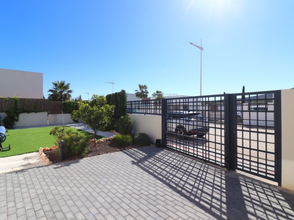 3 Bedroom Property in Algorfa