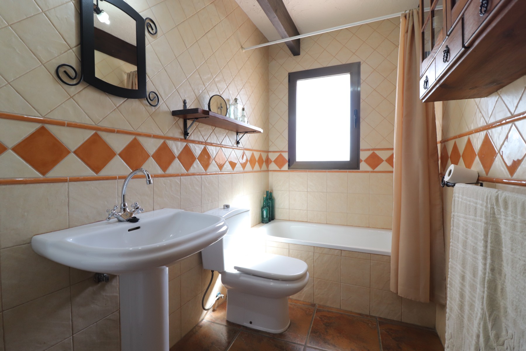 4 Bedroom Property in Albatera