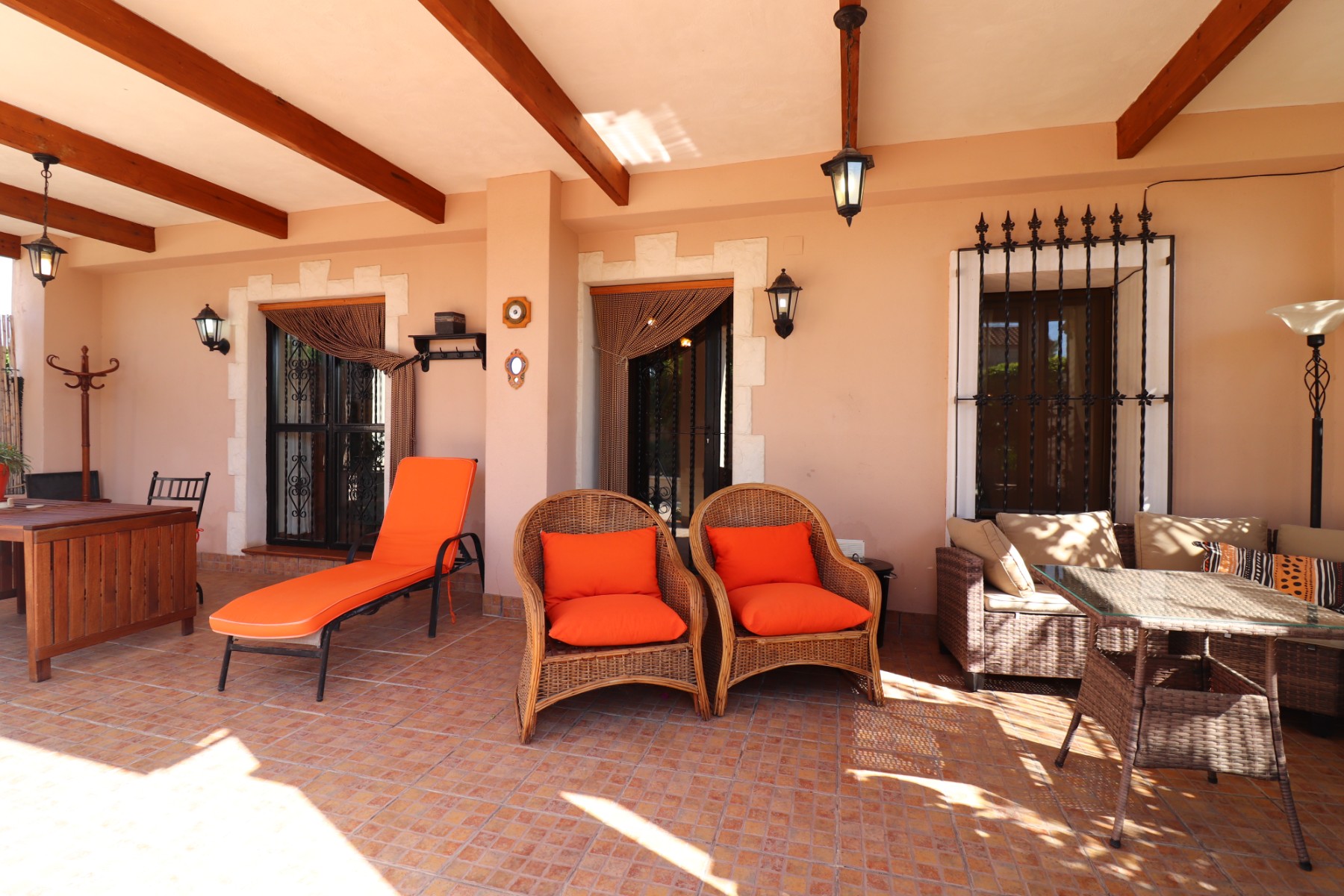 4 Bedroom Property in Albatera