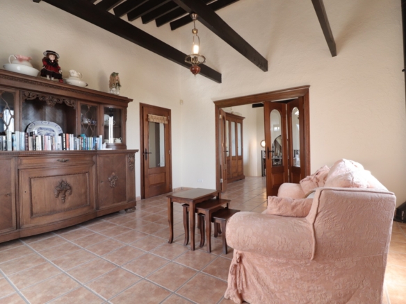 4 Bedroom Property in Albatera