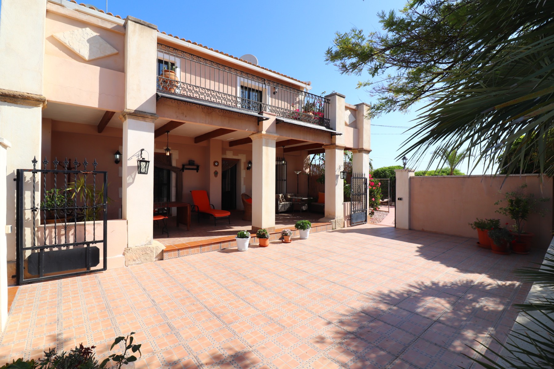 4 Bedroom Property in Albatera