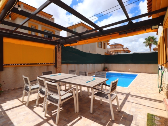 3 Bedroom Property in Los Montesinos