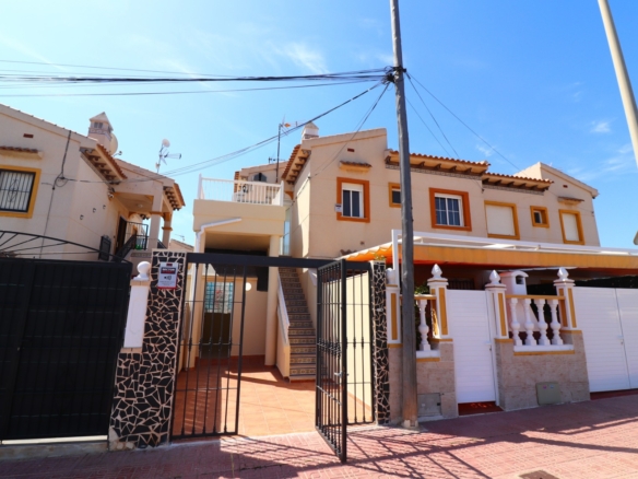 2 Bedroom Property in Orihuela Costa
