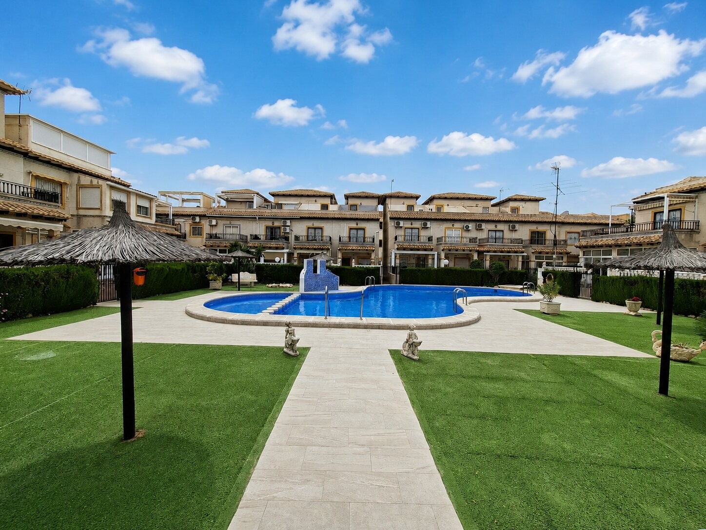 2 Bedroom Property in Orihuela Costa