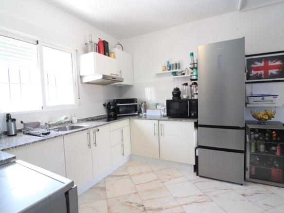 2 Bedroom Property in Orihuela Costa