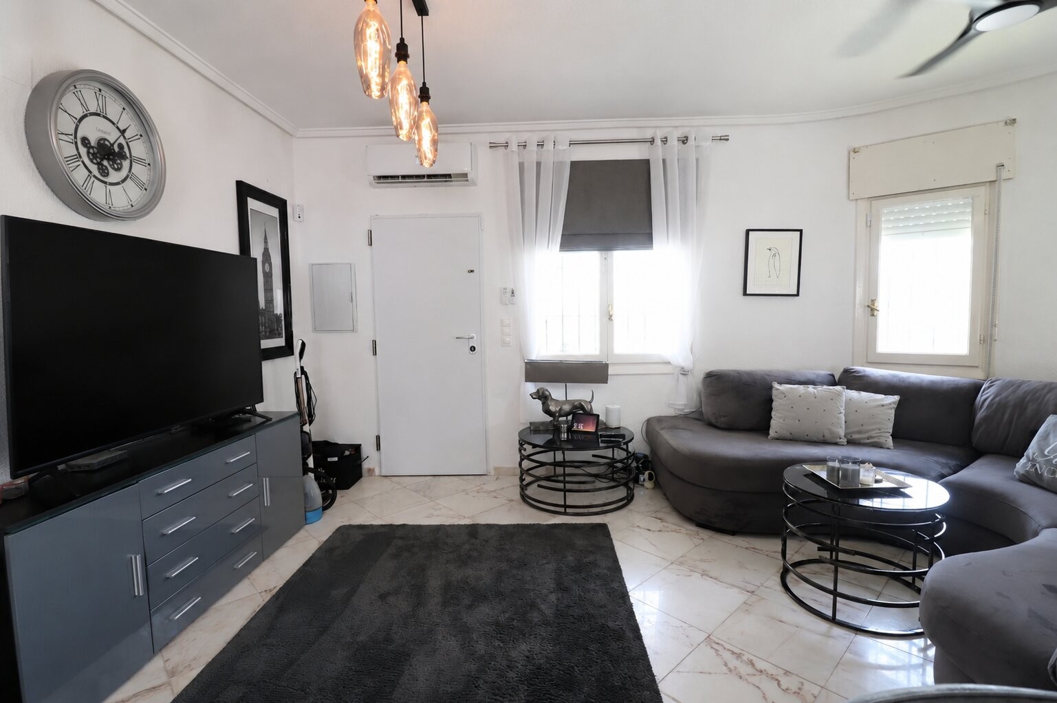 2 Bedroom Property in Orihuela Costa
