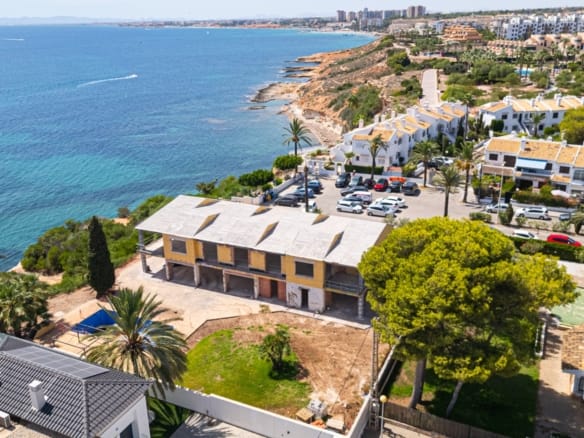 6 Bedroom Property in Orihuela Costa