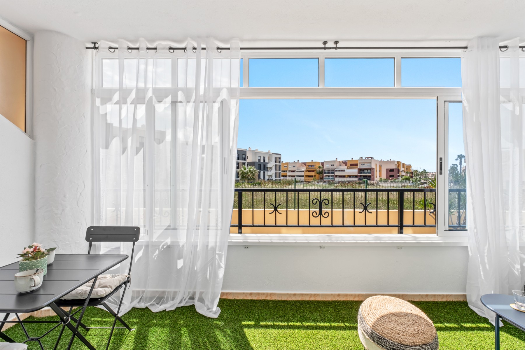 2 Bedroom Property in Orihuela Costa
