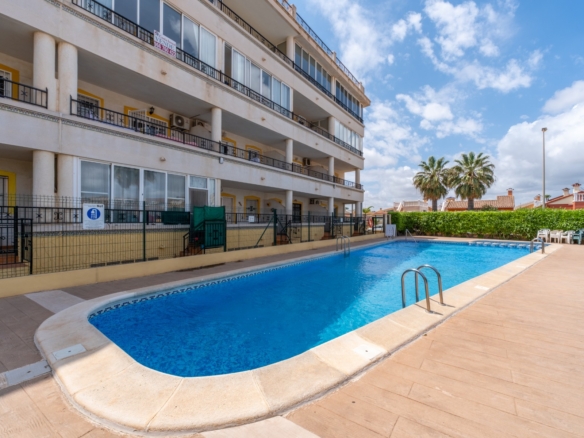2 Bedroom Property in Orihuela Costa