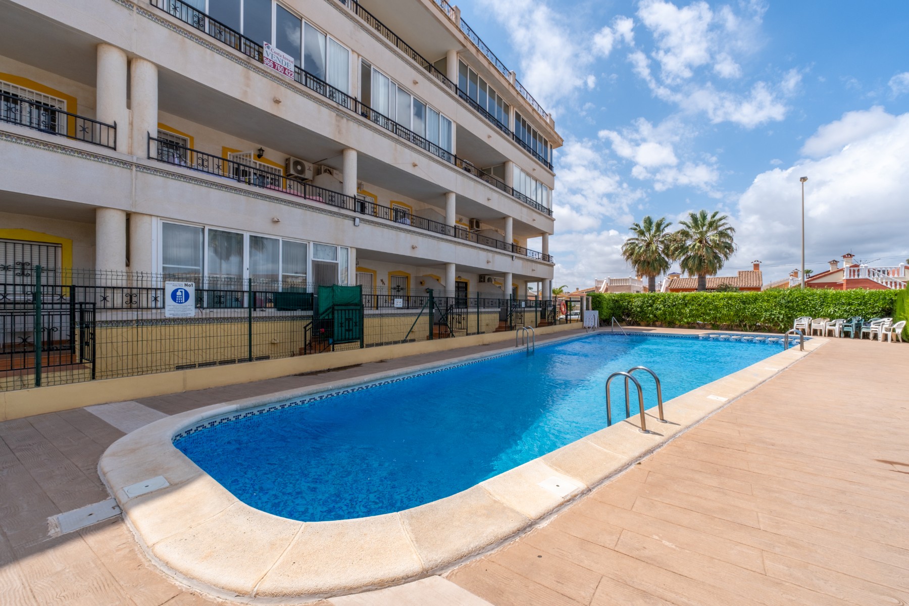 2 Bedroom Property in Orihuela Costa