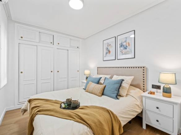 2 Bedroom Property in Orihuela Costa