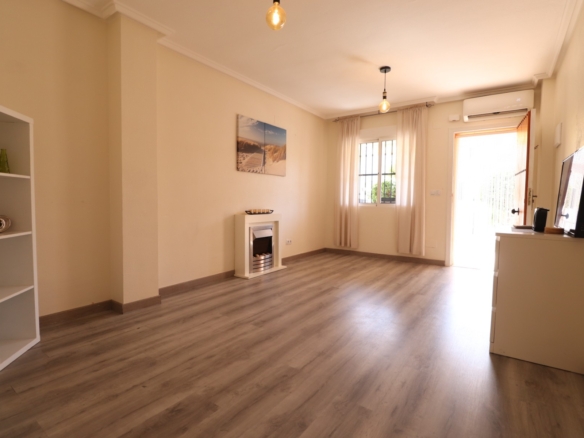 2 Bedroom Property in Algorfa