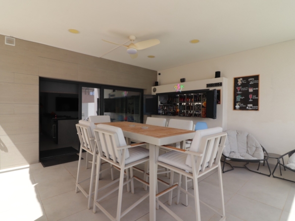 4 Bedroom Property in Benijofar