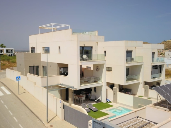 4 Bedroom Property in Benijofar