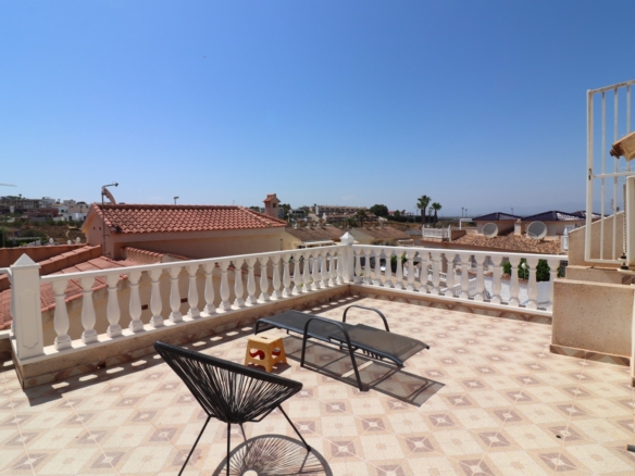4 Bedroom Property in Benimar