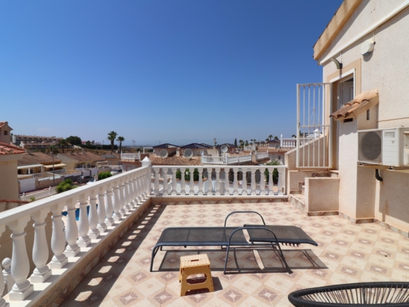 4 Bedroom Property in Benimar